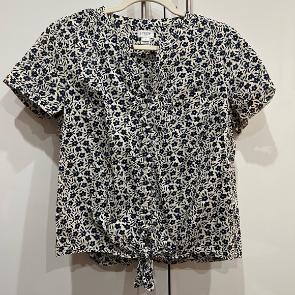 J. Crew Tie Front Floral Work Top Short Sleeve - Picture 4 of 6